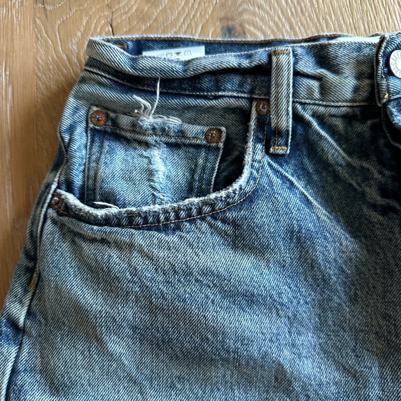 Agolde Riley Shorts - Picture 3 of 10